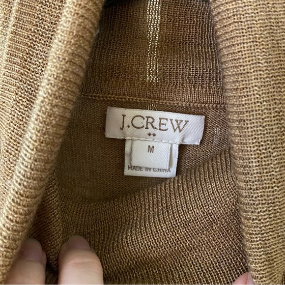 Gap Merino Wool Turtleneck Sweater - Picture 8 of 9